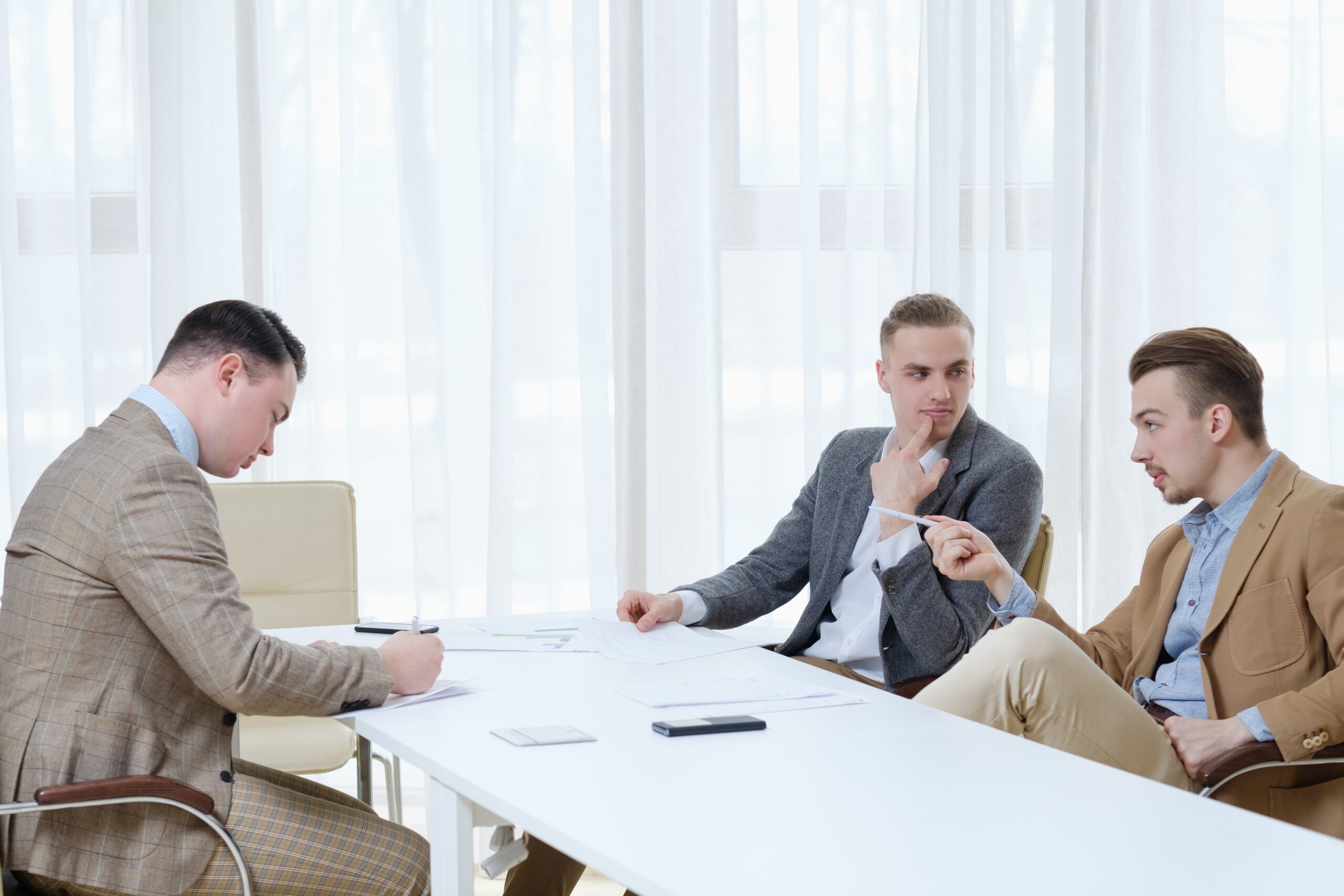 10 Mistakes You Never do at a Group Interview